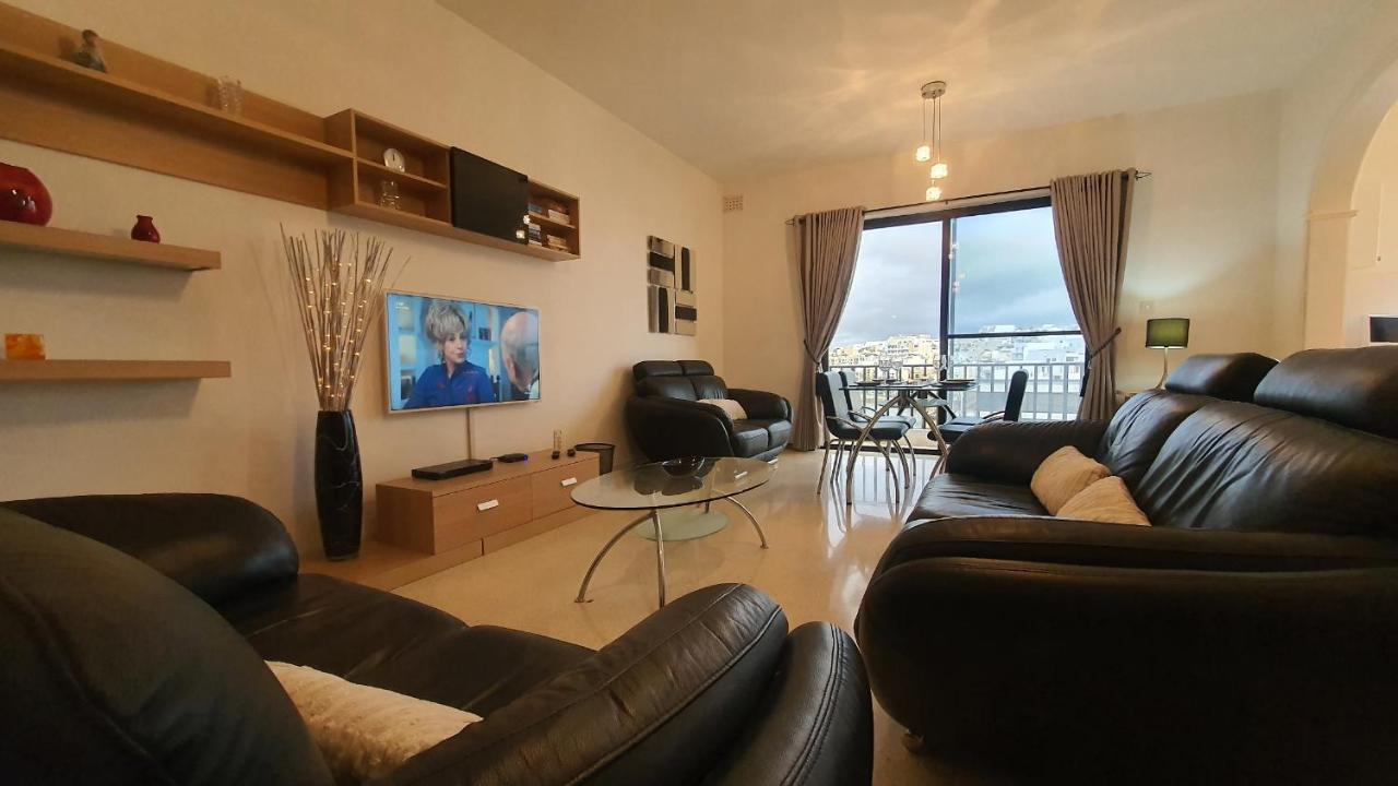 Belvedere Court Apartment *